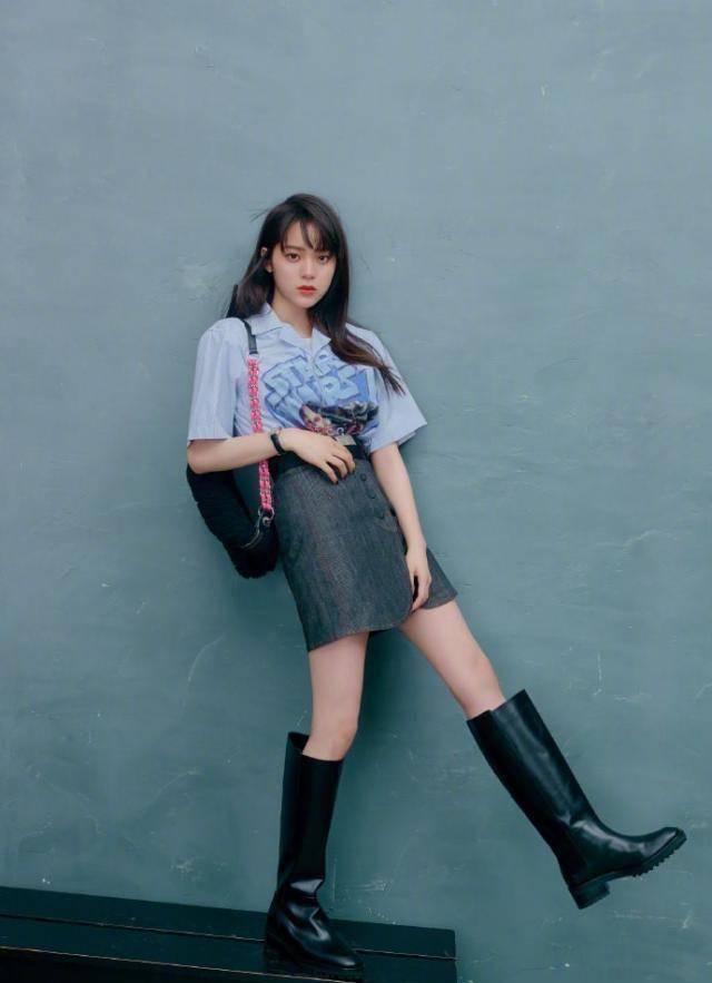 想要让自己变成美少女,那就跟欧阳娜娜学穿搭吧,每套衣服都出彩_造型