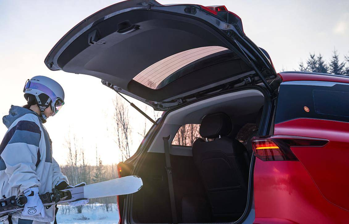 12万级的混动mpv,后排放倒就是床!五菱凯捷_搜狐汽车_搜狐网