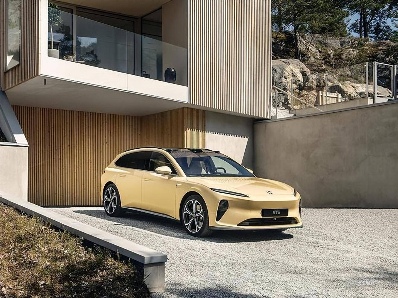 一台车满足你所有想象 智能高端纯电旅行车蔚来et5 touring售29.