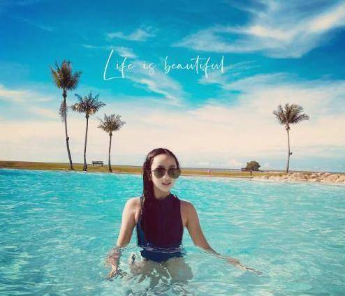 吴尊的女儿大名叫吴欣怡,小名叫neinei,当时就是个美人坯子,长得很秀