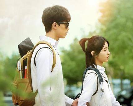 吴磊忽悠张子枫考北电,劝她艺考吃早餐,她却称跟吴磊拍戏时不熟_妹妹