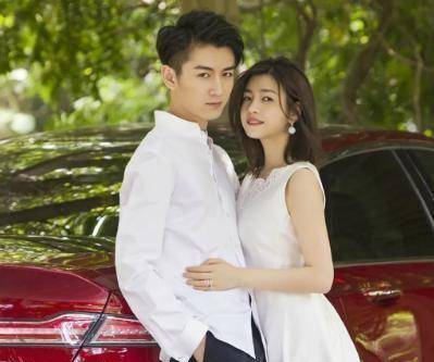 杨丞琳发文为39岁陈妍希庆生,调侃潘玮柏是电灯泡,网友:p掉_评论_照片