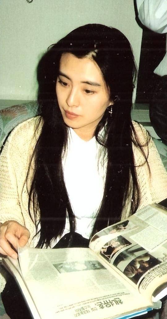 惊艳岁月的7位老牌女港星,各个千娇百媚,美得不可方物_林青霞_王祖贤