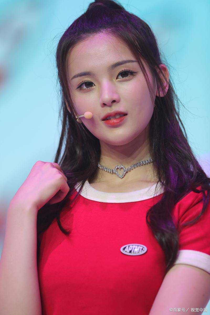 杨超越:只要有梦想,并坚持不懈去追求的话,无所不能_节目_家庭_社会