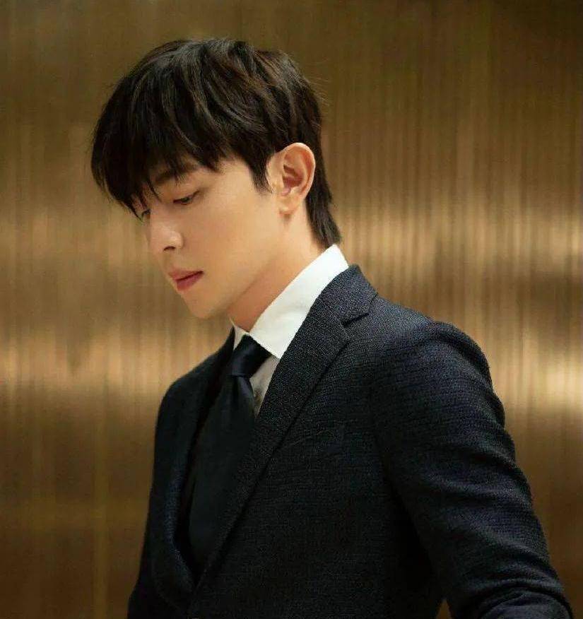 一问一答 ab黄教主,陈飞宇罗云熙,张艺兴,邓伦,黄奕马苏,长腿小花