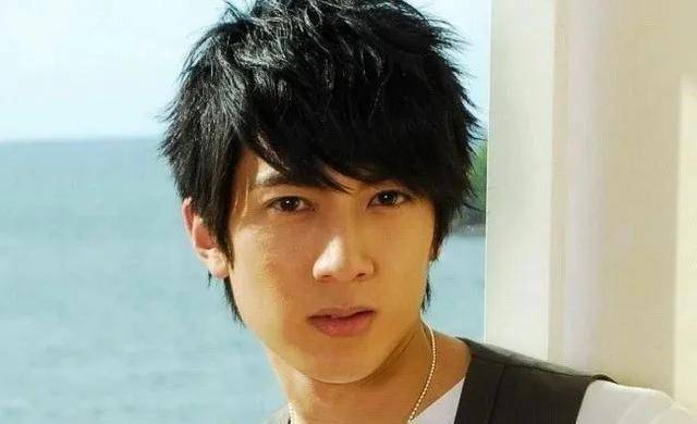 《花样少年少女》,和张韶涵主演的《公主小妹》,还有和罗志祥,言承旭