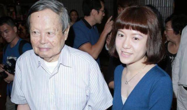 杨振宁对翁帆说：我去世后，鼓励你再婚，翁帆十三字回复让人动容-杨振宁和翁帆离婚