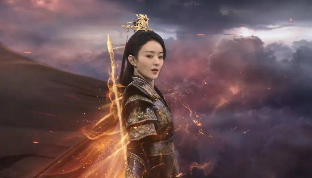 首先是特效问题,在预告片开头,赵丽颖的女将军造型尽显飒爽英姿,从
