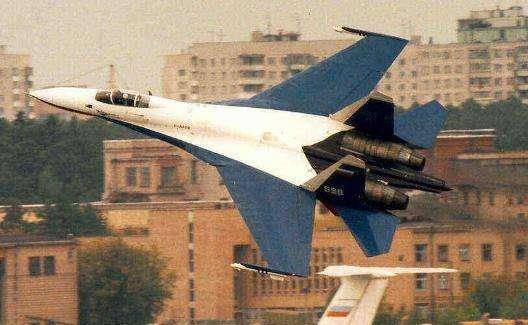 工业发布命令,决定将苏-27和米格-29作为新一代重型战机预选方案雅克