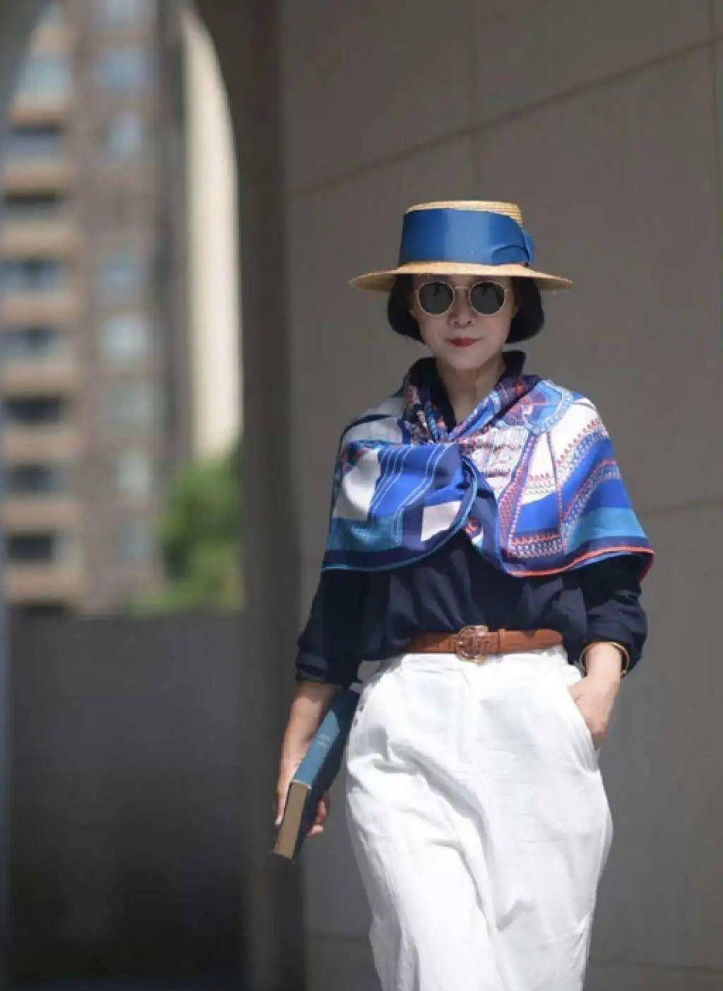 姑姑的3个"穿衣雷区"老土俗气!快来看看你在不在?_衣服_帽子_风格