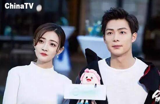 张铭恩徐璐七夕秀恩爱,送徐璐一个零食屋,标价很暖心_礼物_女友_工作