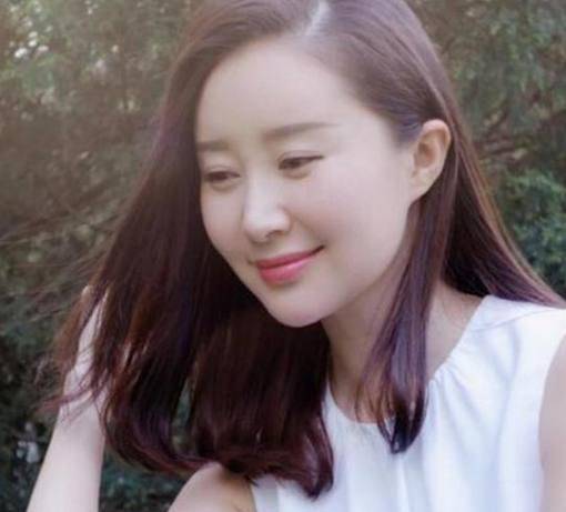 舒畅饰演的双胞胎,每对都是性格迥异,网友:这颜值和演技,我服_角色