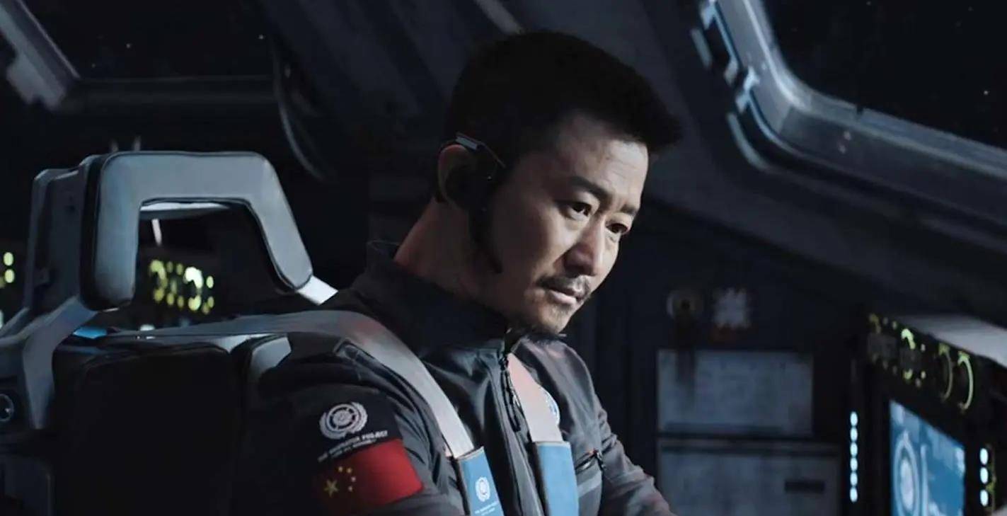 张晋为何没能成为下一个吴京_电影_军事_题材