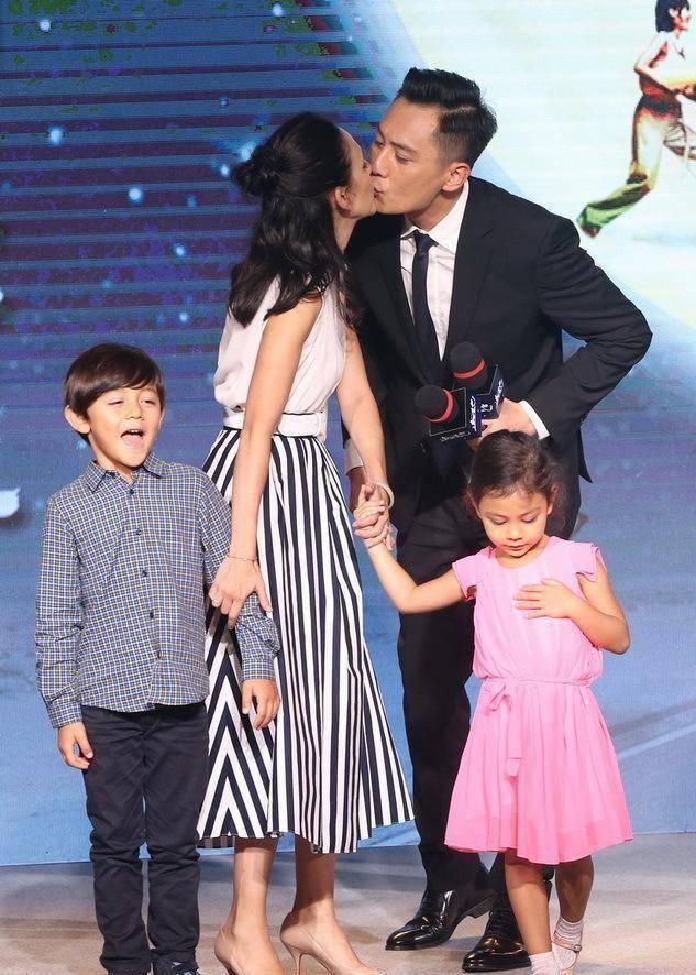 张杰与刘烨字迹对比惨烈:同是谢娜爱的人,差距不是一般的大!