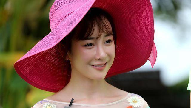 张檬晒美照大秀好身材,撞脸沈梦辰的她让人忘记曾经长啥样?