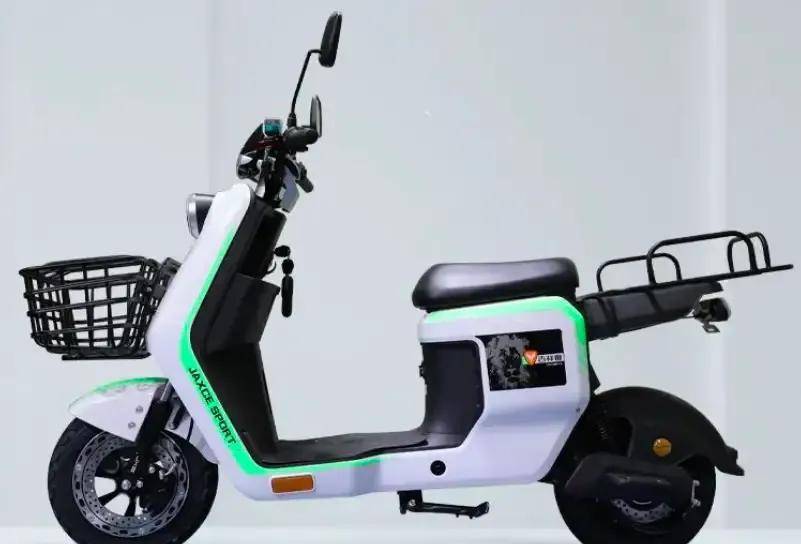 吉祥狮推出高颜值电动车,续航110公里,适合跑长途_搜狐汽车_搜狐网