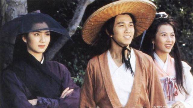 9,《义不容情》主演:黄日华,温兆伦,刘嘉玲,周海媚该剧主要讲述丁有健