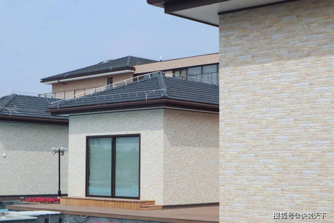 快装快讯:源自日本新型外墙材料"光触媒自洁防污水泥纤维外墙挂板"