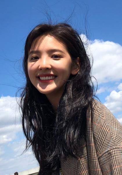 章若楠笑起来好甜,她为什么只演电影?_表演_初恋_婚礼