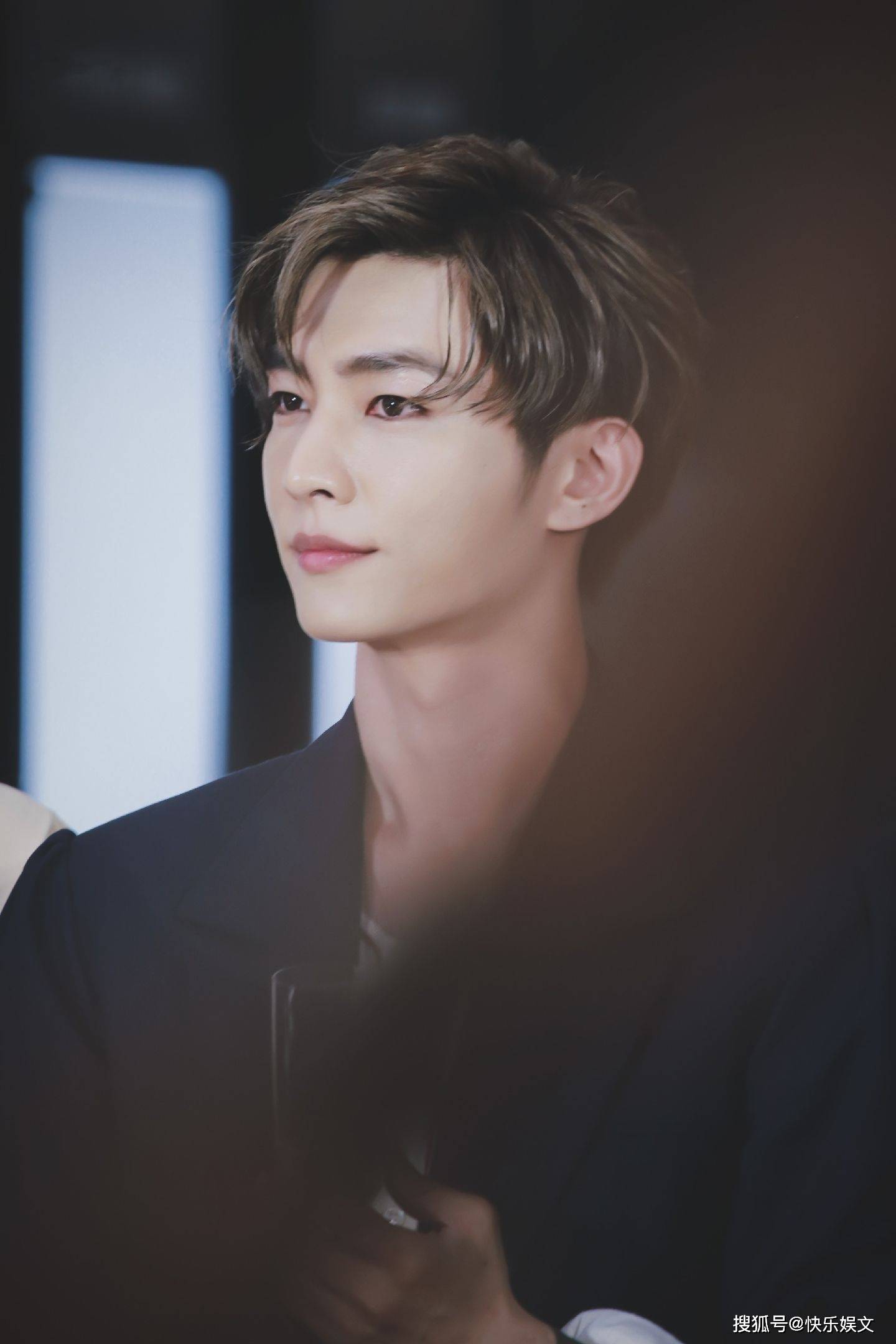 炎亚纶承认与未成年人发生关系!