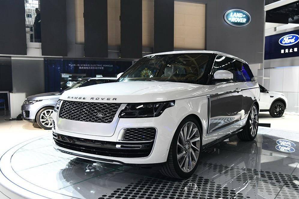 "路虎揽胜"推双门版,全球限量999台,售价380万,内饰太豪横!