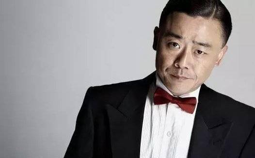 周立波如今已经离开了文艺舞台三年了,假如有一天他复出了,大家会看他