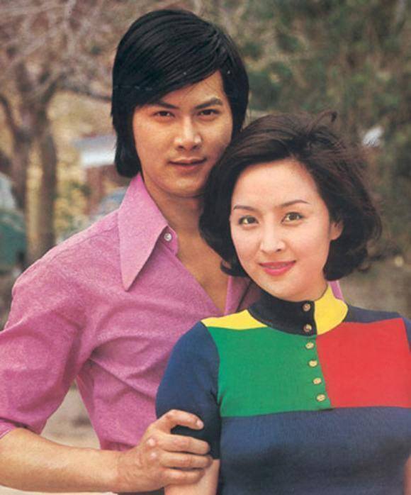 他是张学友"岳父",曾当众怒斥郑少秋,连向华强都惧他三分_邓光荣_大佬