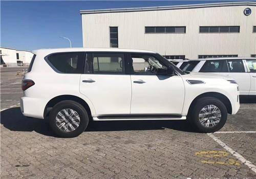 日产颜值王,2020款"途乐"到港实拍,5.6l v8,比陆巡还霸气!