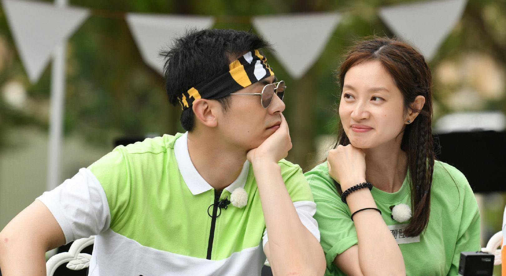 朱亚文沈佳妮给彼此的昵称：不怕伴侣多腻乎，深爱本来藏不住_手机搜狐网