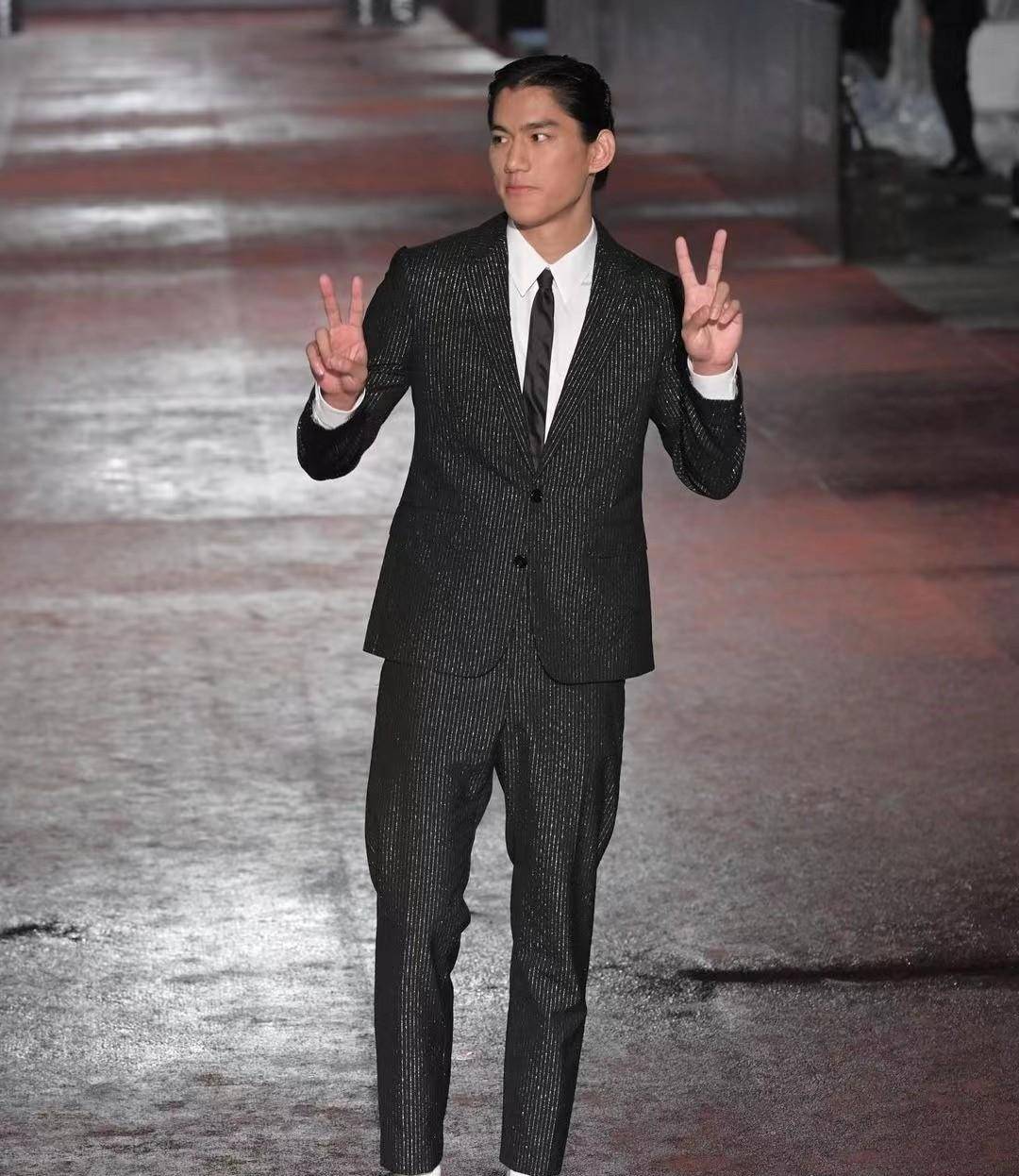 金钟奖红毯一言难尽,林心如礼服廉价,小s夸张,杨佑宁