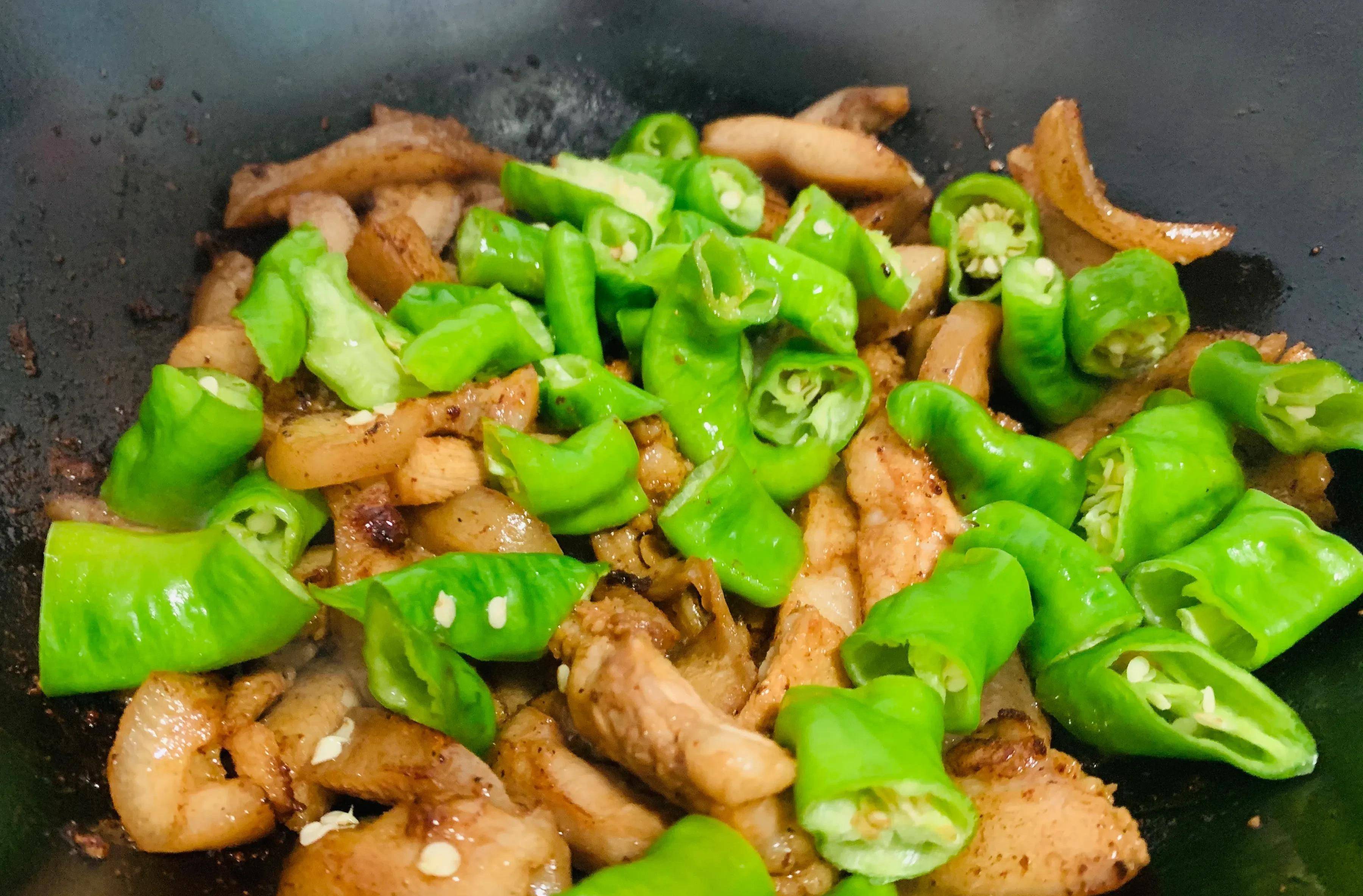 螺丝椒炒猪头肉,这个夏天真的太需要开胃了,香辣下饭_生活_美食_辣味