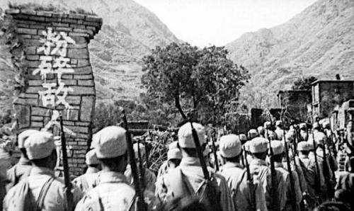 实力强劲的华东军区，1955年划分为两大军区，司令员分别是谁？