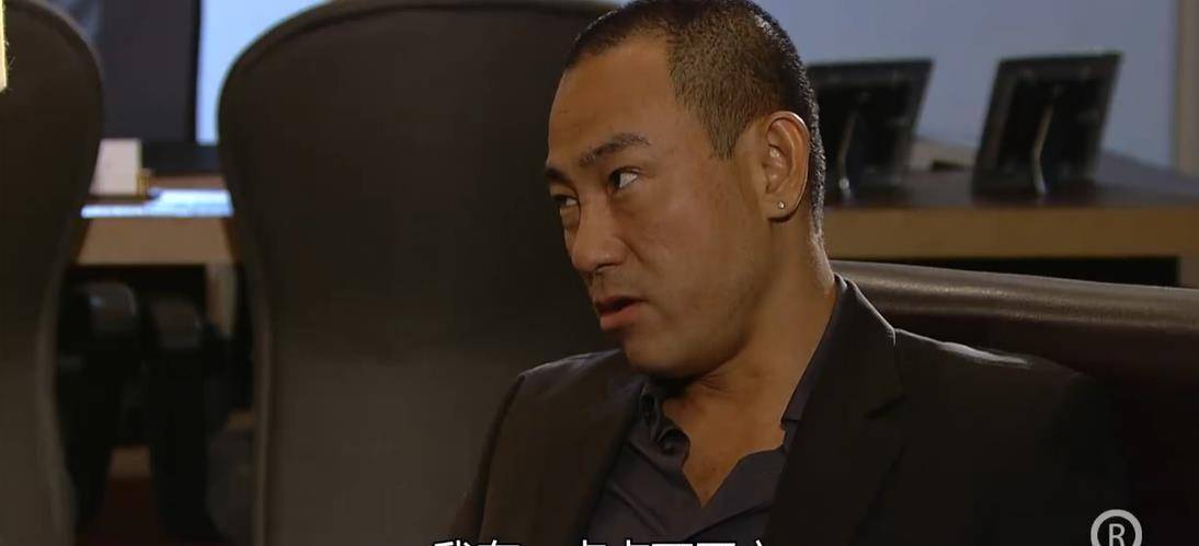 《珠光宝气》里的林保怡,魅力竟然大到让邵美琪愿意与恋爱结婚_日东