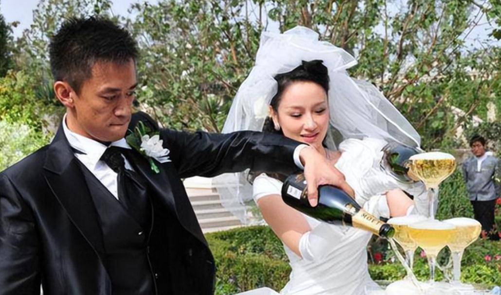 王学兵与第二任妻子孙宁是因戏结缘.