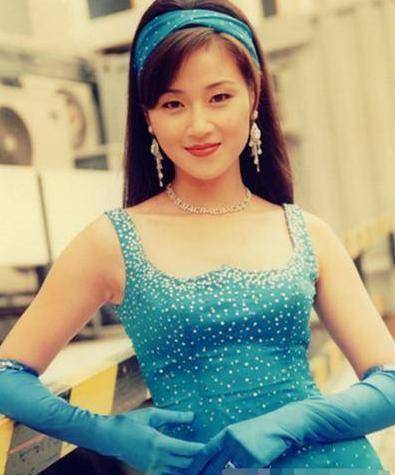 后与编剧闪婚,19年未生孩子,今49岁仍少女_万绮雯_僵尸_马小玲