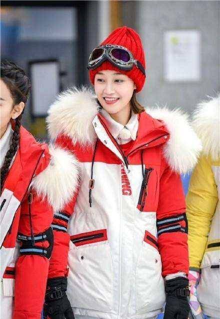 《跑男》蓝盈莹vs热巴,只见新人笑不闻旧人哭_鹿晗_网友_性格