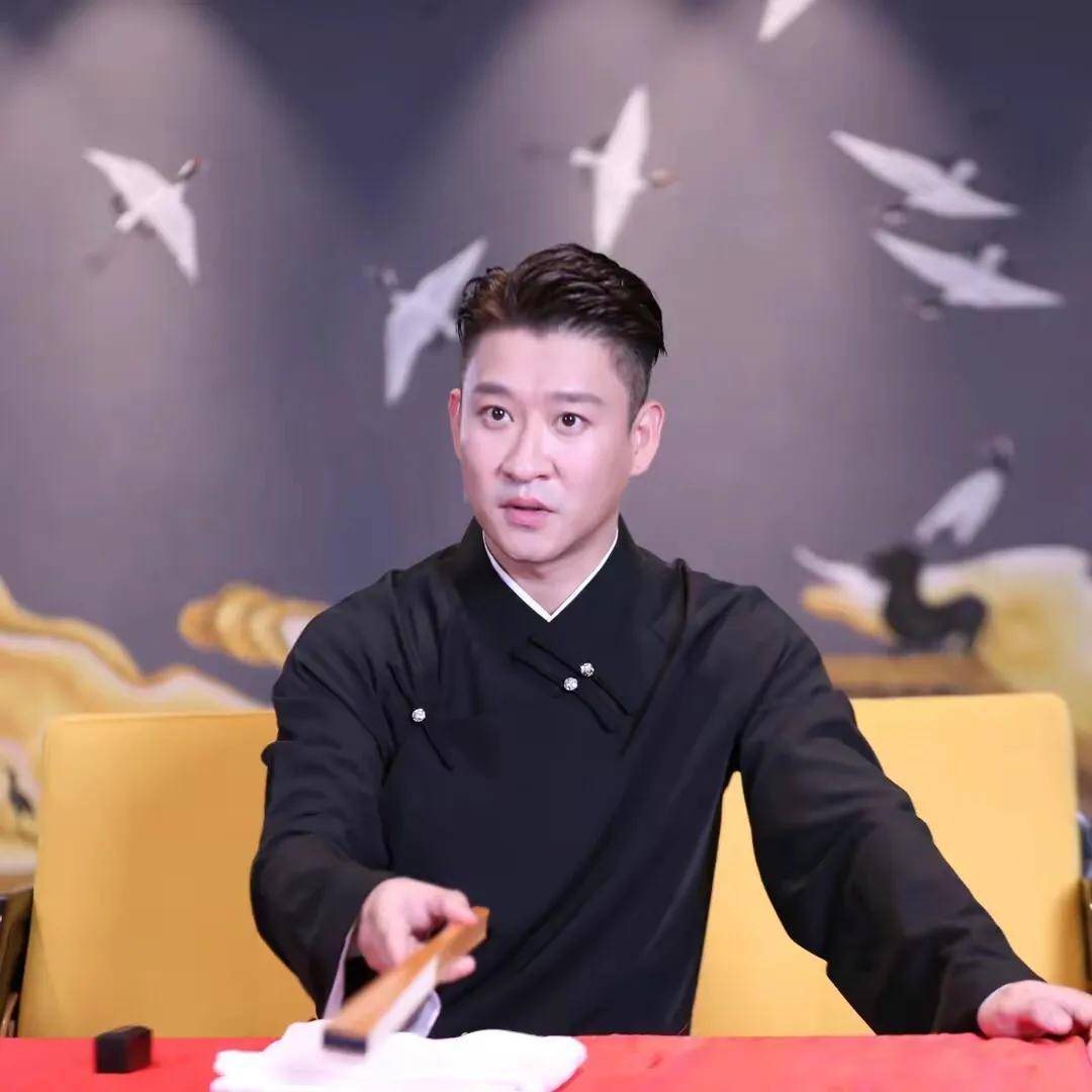 金飞陈曦做客曹云金工作室,年轻喜剧演员被他请了大半_相声_李寅飞