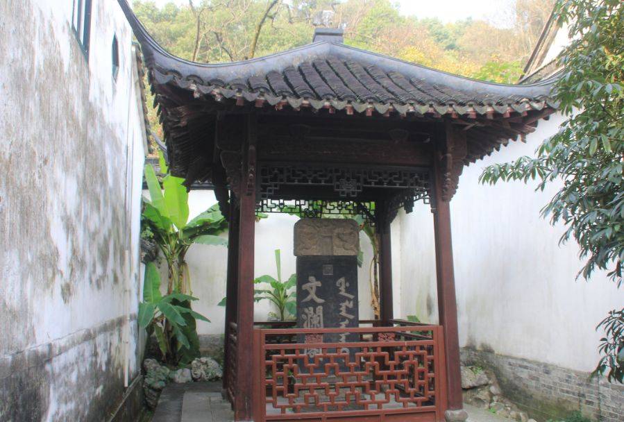 浙江西湖边的文澜阁是旅游胜地_文化_中国_陆游