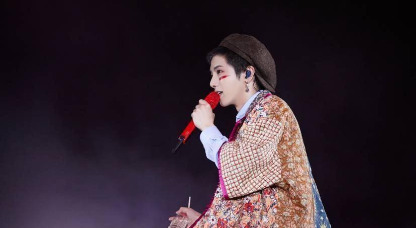 华晨宇在5年前讲了一个童话故事,那时不懂,如今深有体会_巨人_大海