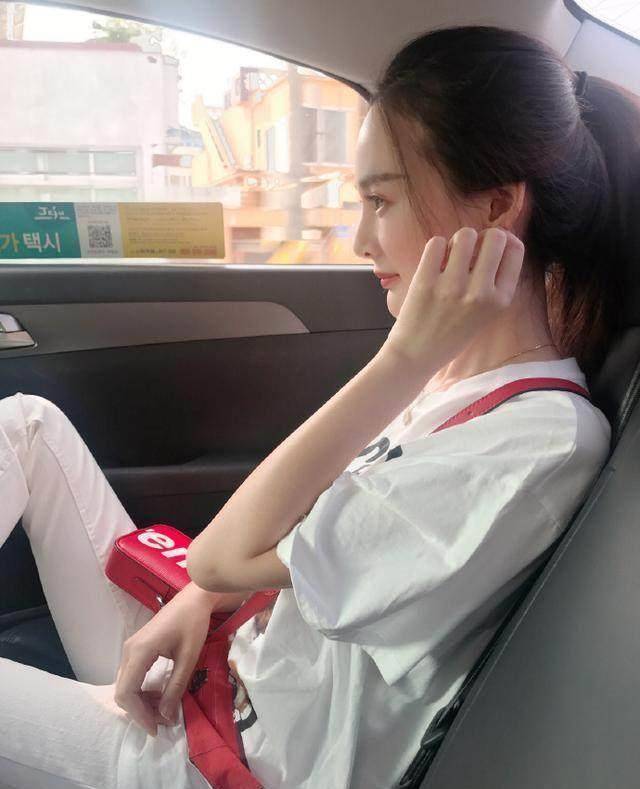 翻版杨幂进北电培训班,转行当演员抢饭碗?_卓亨瑜_微博_品牌