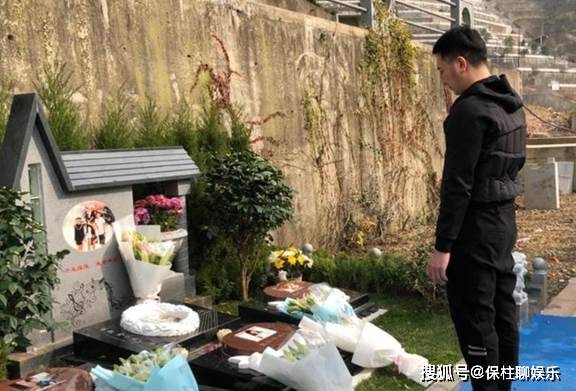 当时自己的妻子跟孩子去世之后,林生斌还修了一口井,但是现在这口井