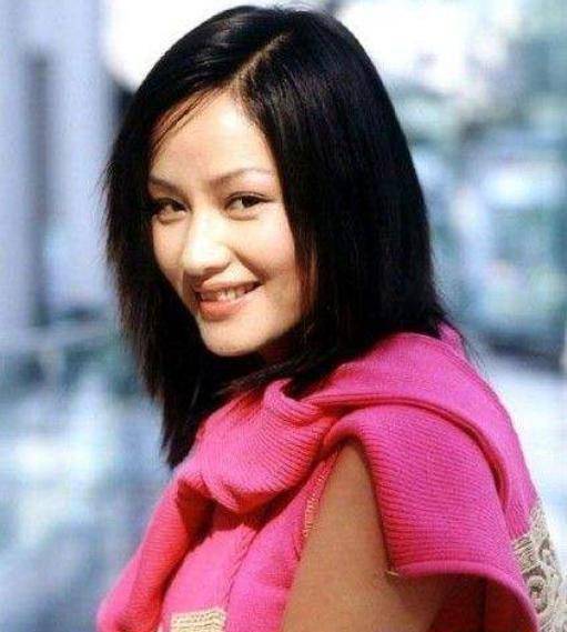 当年和李亚鹏分手后,和音乐人张亚东同居了11年,没想到瞿颖把婚姻看得