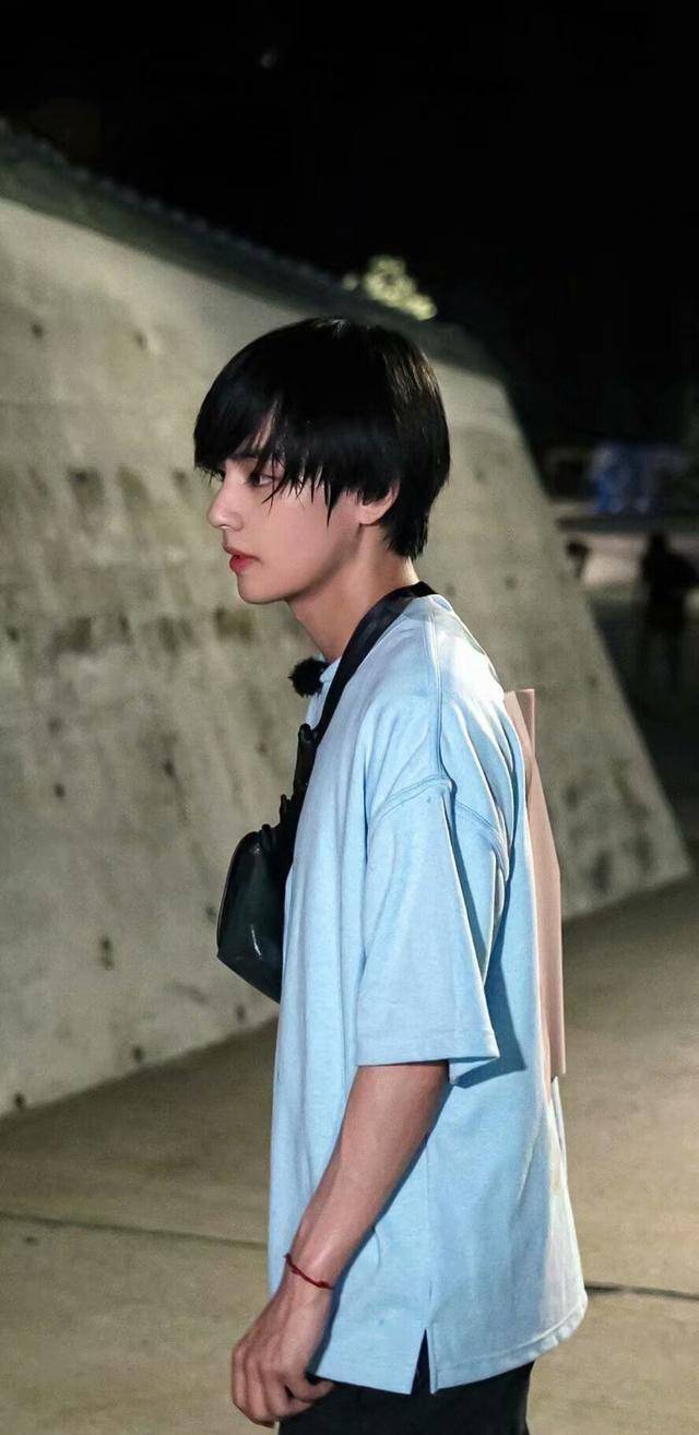 d社再度要求为bts免兵役,吐槽此前被免兵役的艺人,没有bts优秀_韩流