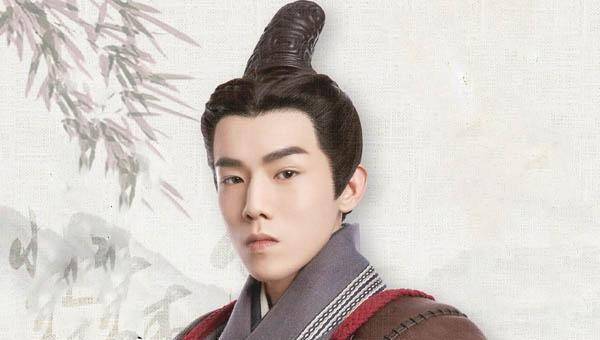 时候他还是一个十几岁的小孩子,被送到公主雅和子溪的府上学习刺绣