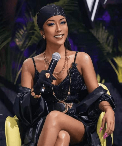 吉克隽逸综艺旧照曝光,一身黑色look亮相,像极了女海盗_身材_网友