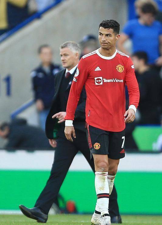 曼联在c罗的引荐下联系了齐达内