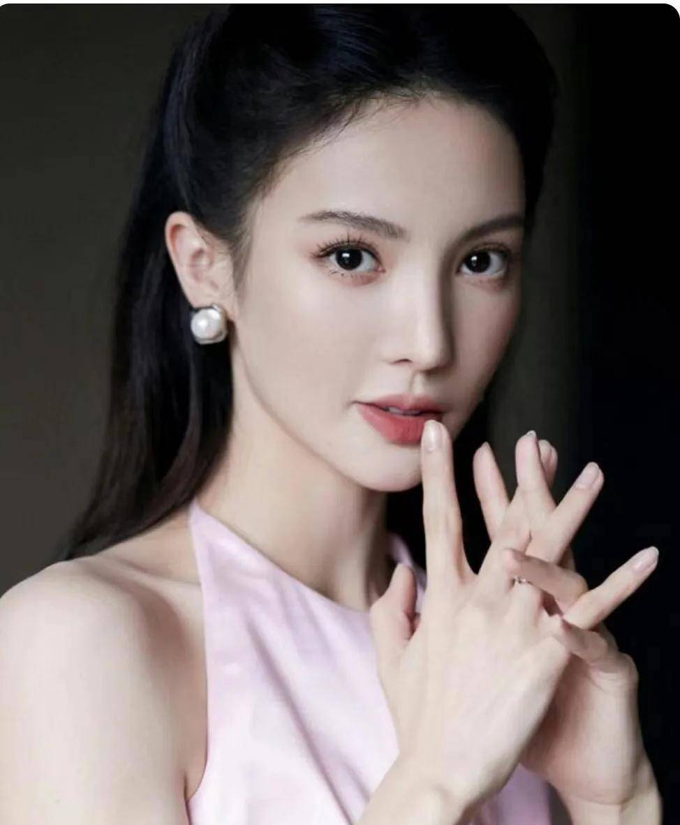 金晨的时尚绝四方,天生的身材优势令人羡慕_美感_元素_因为