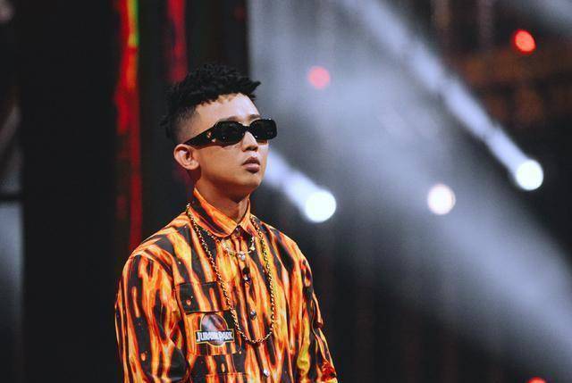 gai说唱巅峰对决山岚加杜康,决赛氛围拉满!_舞台_节目_时候