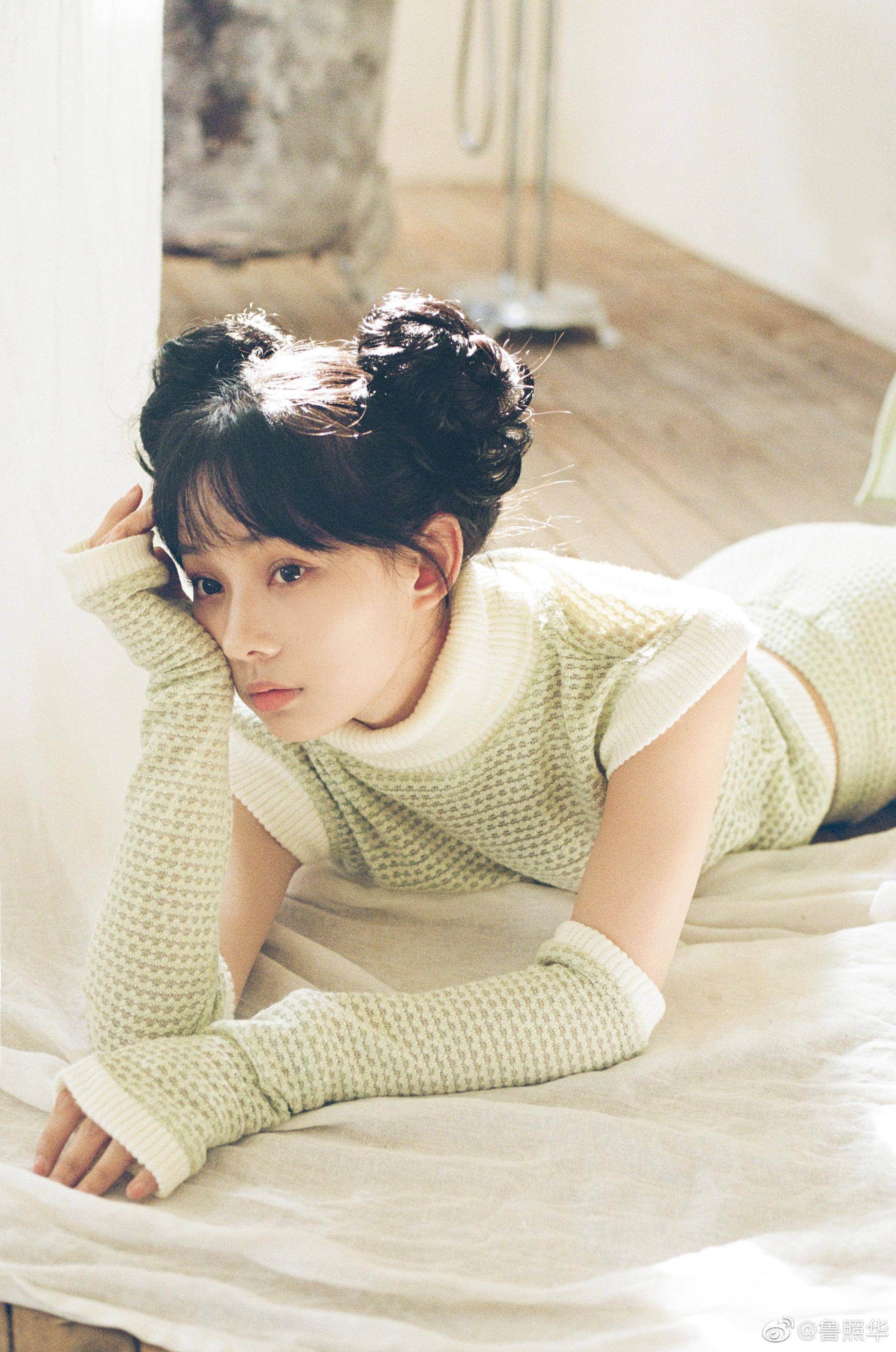 演员鲁照华夏日身材曝光,一起来看她的健身秘籍