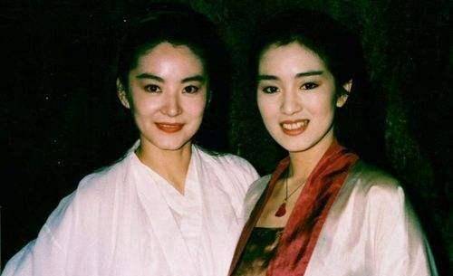 尤其值得一提的是《东方不败之风云再起》,林青霞与王祖贤联袂演绎,两